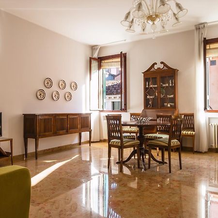 Rialto Bridge Large Venetian Style With Lift Apartment Ngoại thất bức ảnh