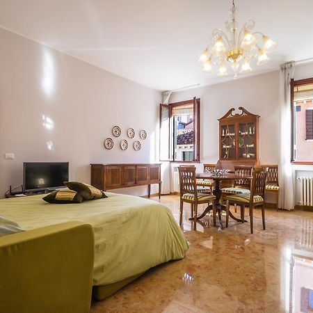 Rialto Bridge Large Venetian Style With Lift Apartment Ngoại thất bức ảnh