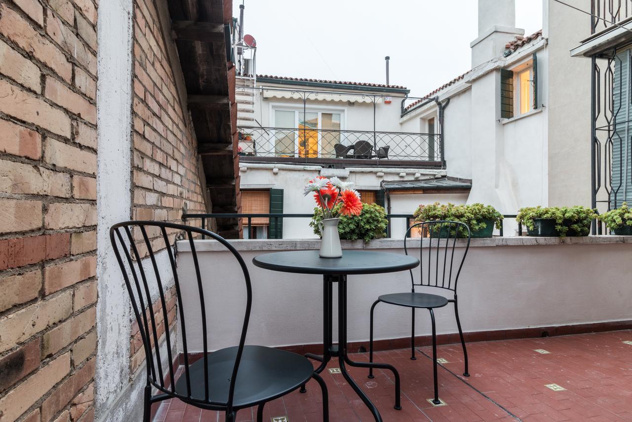 Rialto Bridge Large Venetian Style With Lift Apartment Ngoại thất bức ảnh