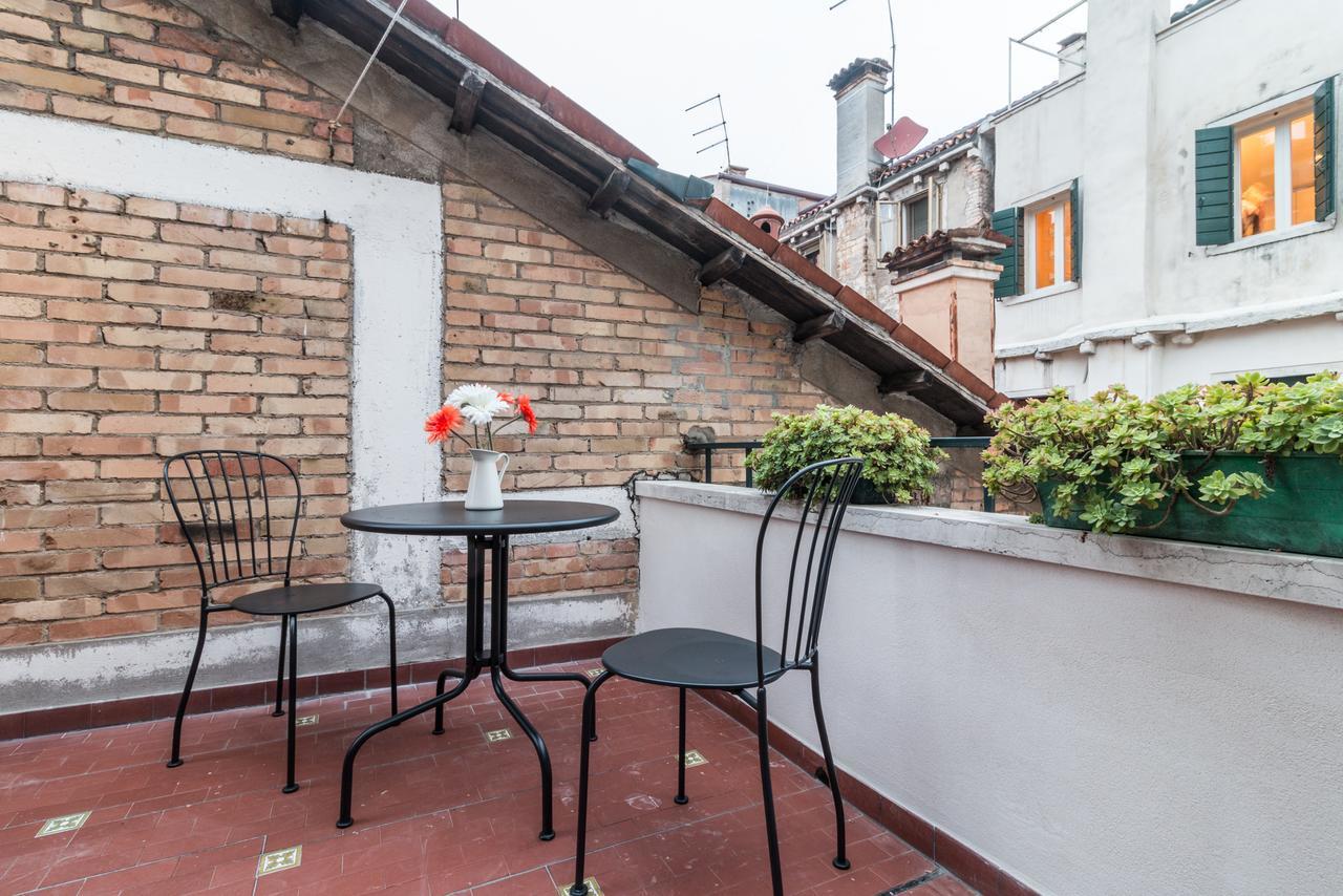 Rialto Bridge Large Venetian Style With Lift Apartment Ngoại thất bức ảnh