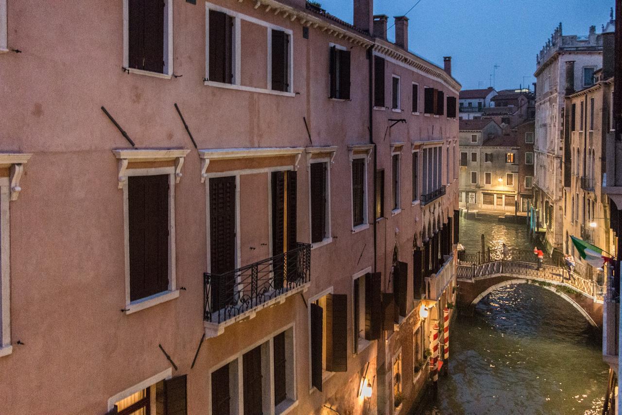 Rialto Bridge Large Venetian Style With Lift Apartment Ngoại thất bức ảnh